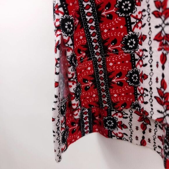 J. Jill Wearever Red Floral Scoop Neck Cap Sleeve Top - Picture 7 of 9